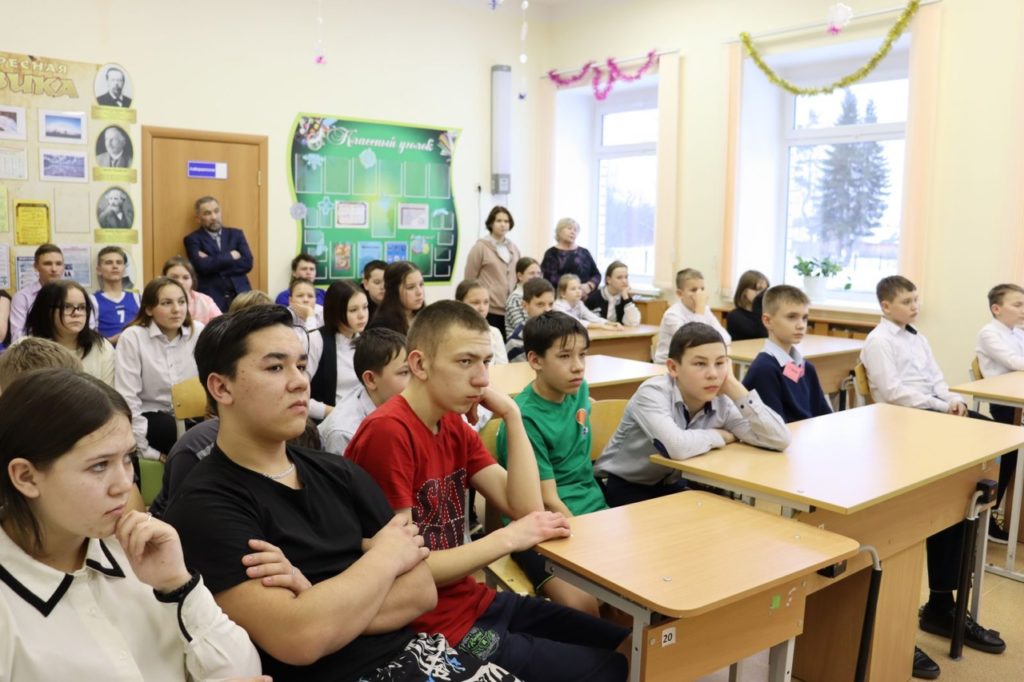 Информационный час «Помни, не забудь!» в Верхнеаремзянской школе