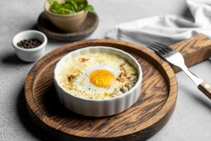 Классики у ёлки: новогодние традиции, стихи и забавные факты