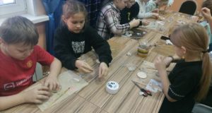 Мастер-класс «Волшебный шар: встречаем год Лошади!»