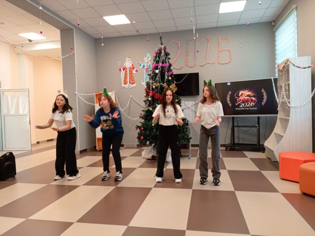 Волшебство зимней сказки: новогодний утренник в Хмелевском поселении